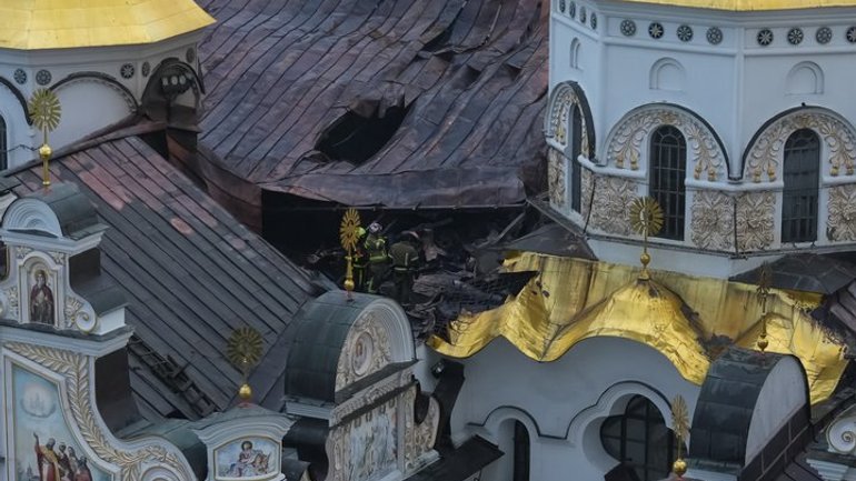 "Зі 140 ченців УПЦ рятувати святиню під час пожежі вийшло тільки п’ятеро", - єпископ ПЦУ