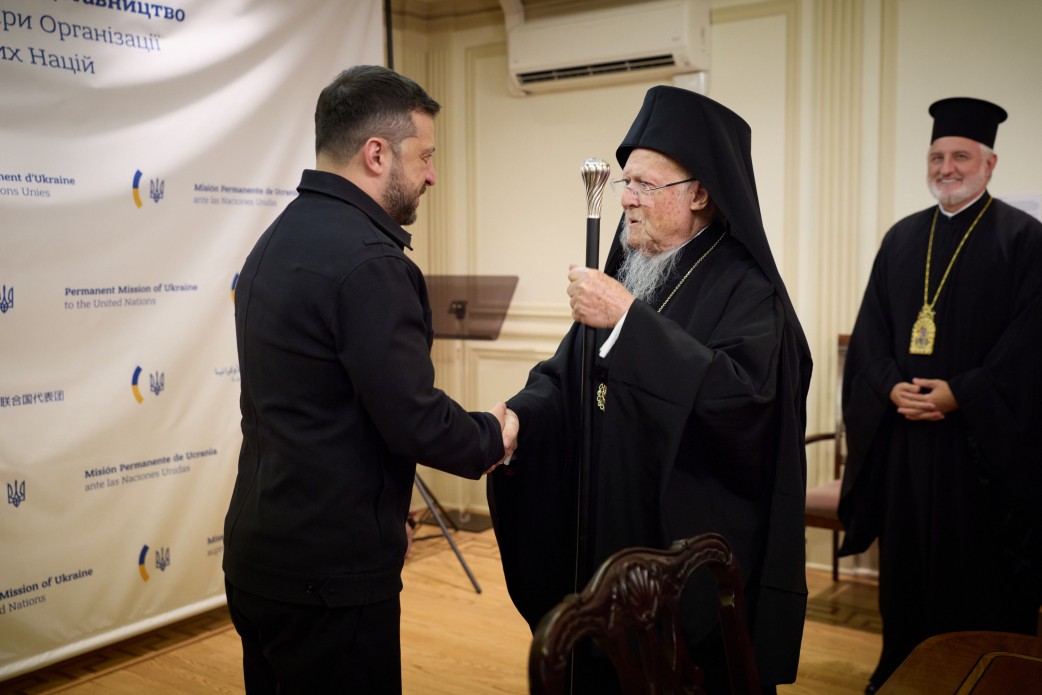 Володимир Зеленський провів розмову з Вселенським Патріархом Варфоломієм