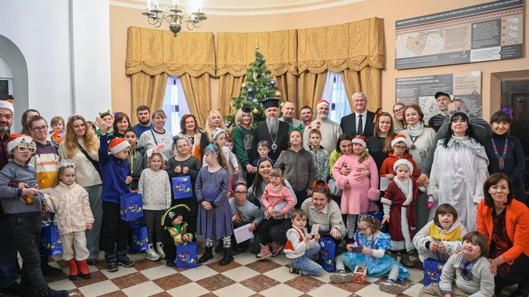 Предстоятель ПЦУ долучився до Різдвяного заходу для дітей із синдромом Дауна