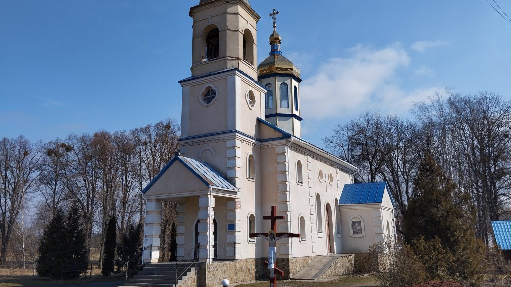 Релігійний конфлікт у Шишаках на Полтавщині: суд не задовольнив позов УПЦ