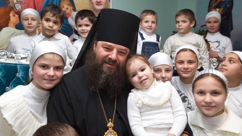 В Офісі омбудсмана не захотіли коментувати справу названого сина митрополита УПЦ Лонгина, якого вигнали з притулку на вулицю