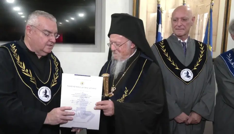 Вселенський Патріарх отримав ступінь почесного доктора Університету Західної Аттики, Греція Вселенському патріарху Варфоломію присвоєно ступінь почесного доктор...