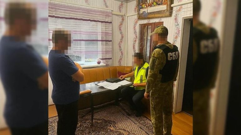Чоловіку, який закликав заборонити паломництво хасидів до України, повідомили про підозру