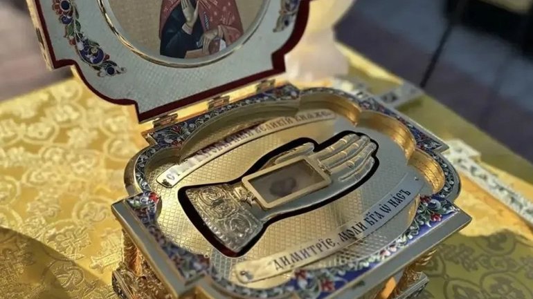 РПЦ почала возити по фронту мощі Дмитра Донського