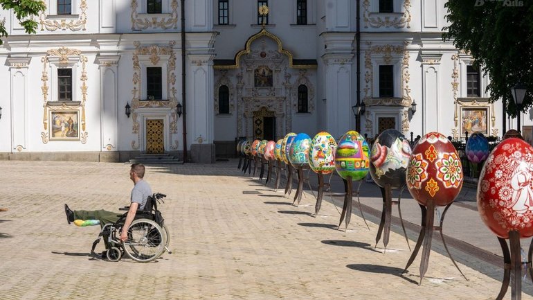 Поранені військові у Лаврі розуміють, за що йде війна, — інтерв’ю з керівником Нацзаповідника «Києво-Печерська лавра»