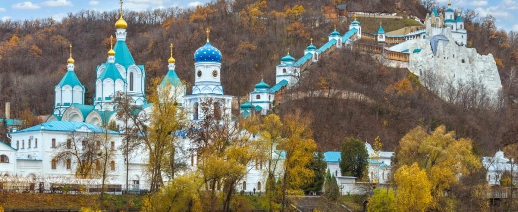 Синод прийняв рішення про надання Святогірській лаврі статусу ставропігійного монастиря