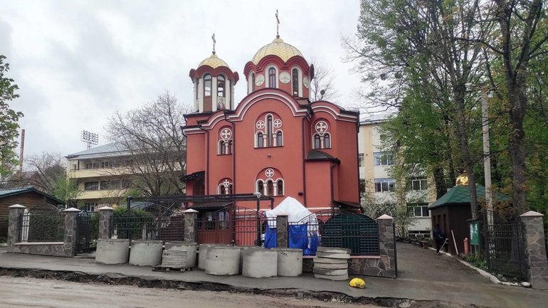 У Чернівцях міська рада подала до суду на УПЦ через будівлю церкви на території Центральної лікарні В Управлінні комунальної власності Чернівецької міськради по...