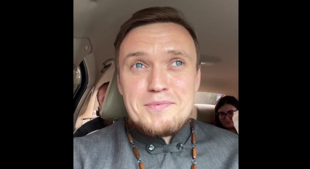 Священника УПЦ Чертиліна, підозрюваного у держзраді, відпустили в лікарню