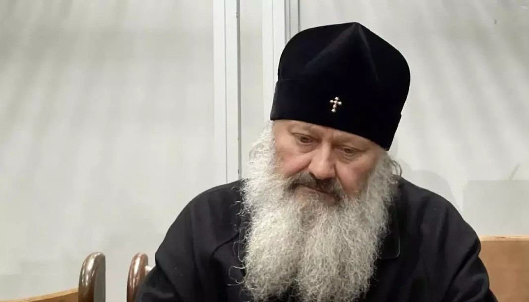 Адвокат митрополита Павла заявив, що йому нібито провели операцію на серці