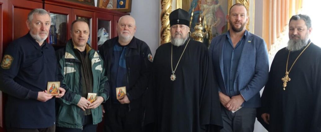 Керуючий Полтавською єпархією УПЦ зустрівся з волонтерами міжнародних організацій