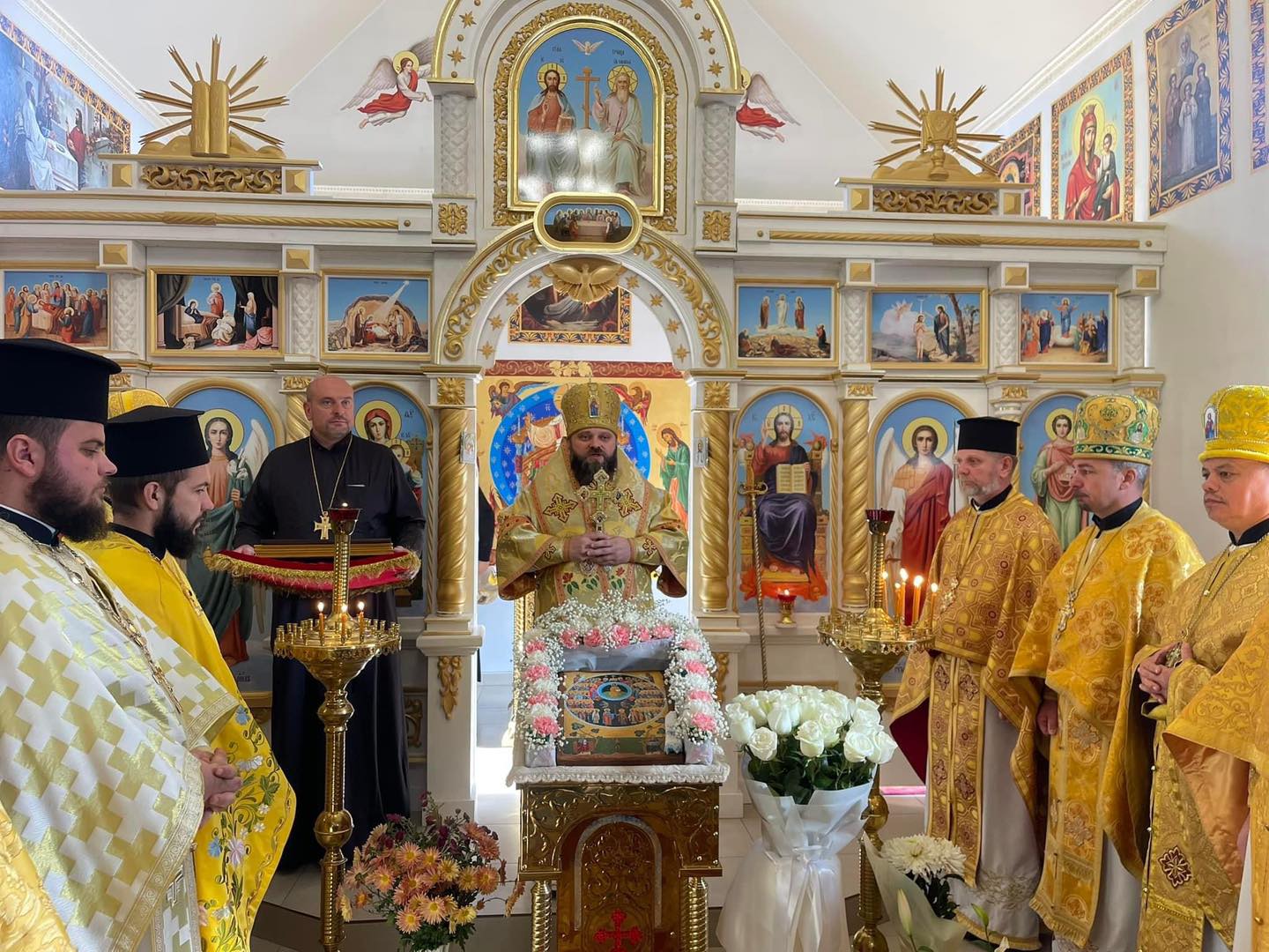 Архієпископ Павло освятив у Хмельницькому новий храм ПЦУ