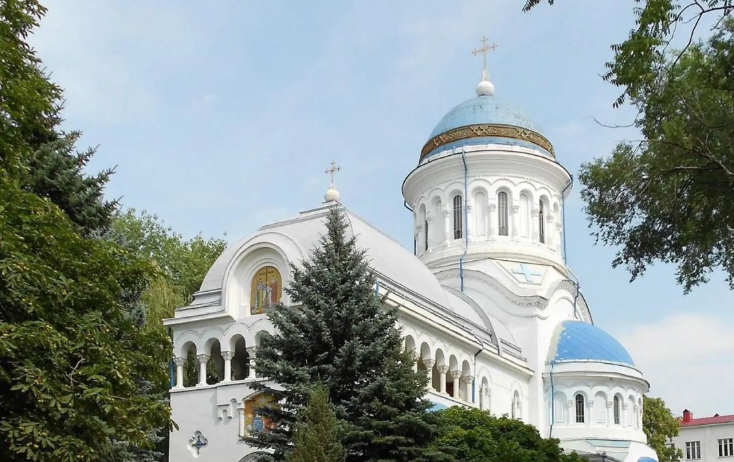 Румунська Церква вимагає від РПЦ в Молдові звільнити резиденцію та собор у Бельцях