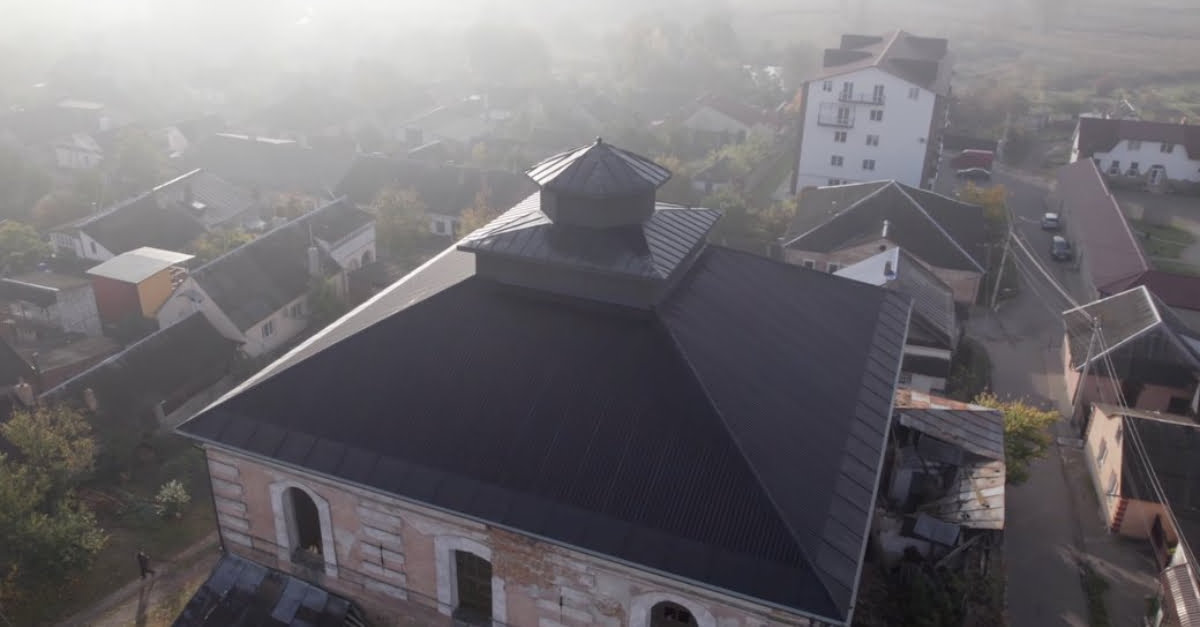 В Дубні почали реставрацію Великої синагоги, і вже оголосили про завершення першого етапу