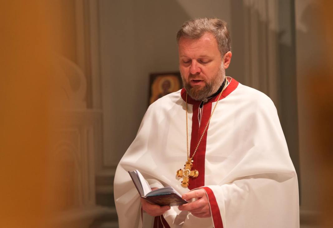 Священник ПЦУ Віктор Мартиненко критикує рішення Синоду через нечіткі формулювання та перевищення повноважень
