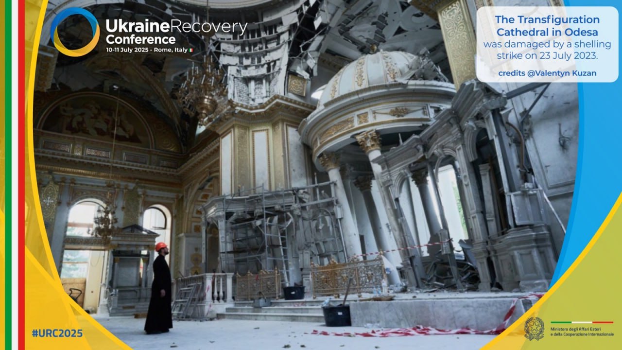 Фотографії руйнувань храмів УПЦ представлено на виставці в Римі.