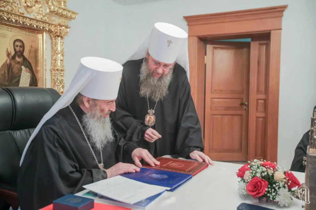 Синод УПЦ вкотре заступився за ієрархів, яких підозрюють у роботі на ворога