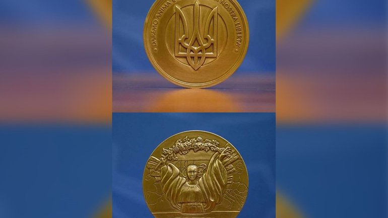 В Італії випустили медаль на підтримку реабілітації постраждалих від війни в Україні дітей