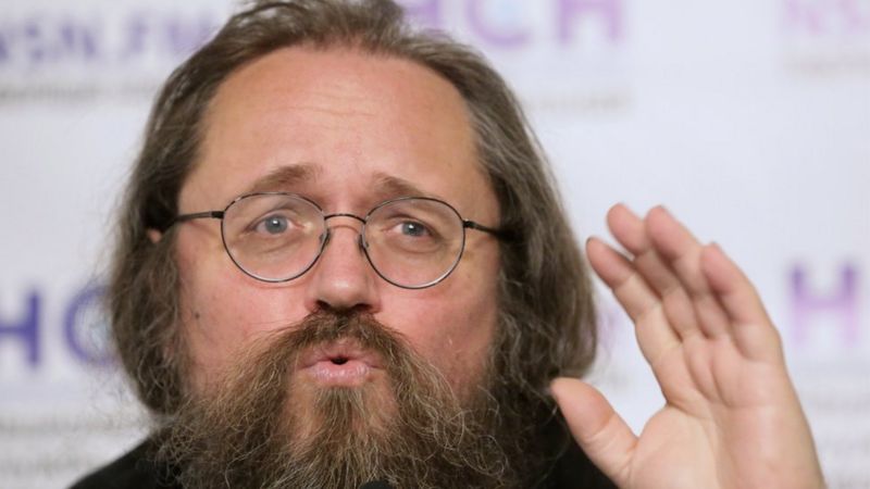 Андрій Кураєв, позбавлений церковного сану богослов і громадський діяч, повідомив, що залишив Росію і поїхав до Праги. На своєму сайті він опублікував замітку п...