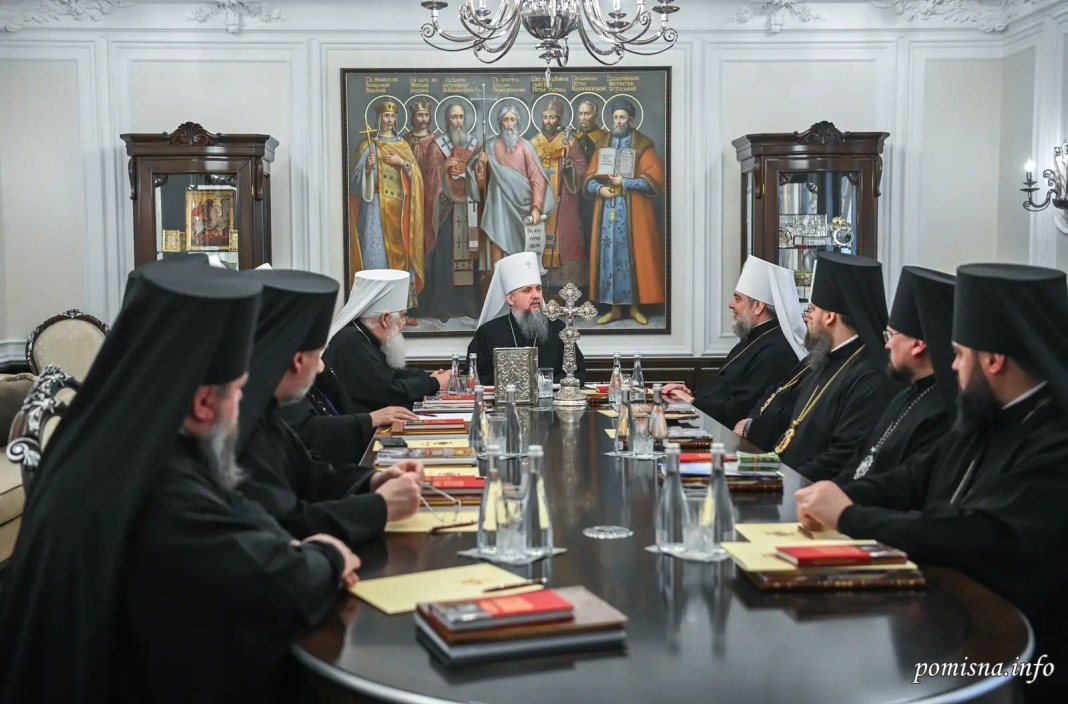 Синод ПЦУ закликав позбавити Кіріла патріаршества і прийняти закон про заборону РПЦ в Україні