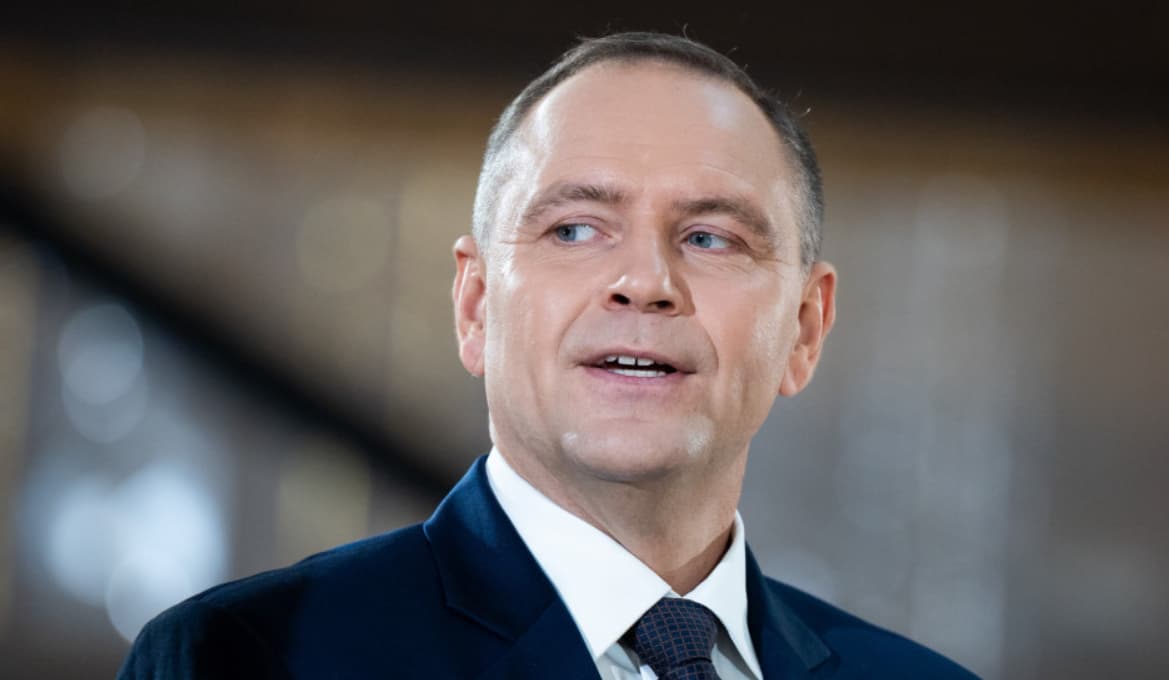Навроцький заветував законопроєкти, що мали б покращити права "ЛГБТК+"