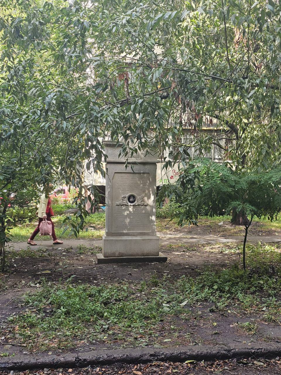 На вулиці Григорія Кочура встановили пам'ятник митрополиту Василю Липківському.