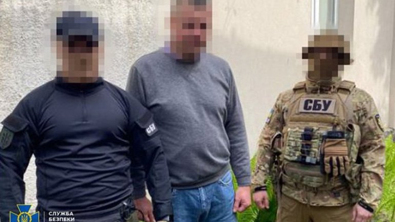СБУ затримала прокремлівського тіктокера, який влаштовував провокації у Києво-Печерській лаврі