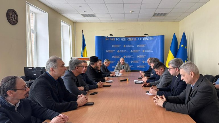 Зустріч ДЕСС та ВРЦіРО: адвокація та молитва за Україну