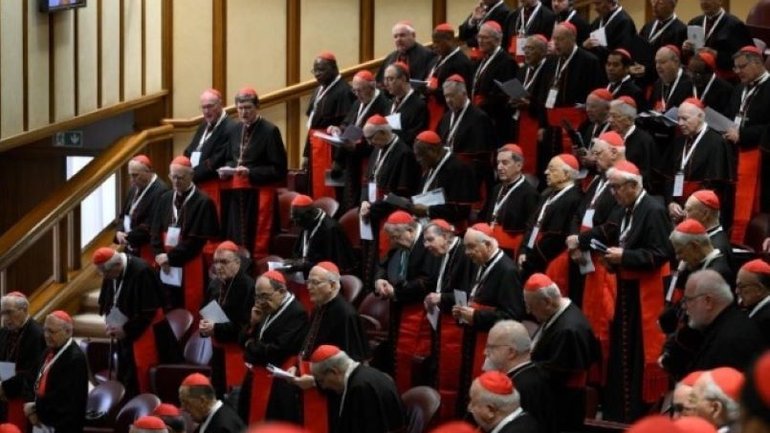 До Рима прибули всі 133 кардинали, які обиратимуть нового Папу