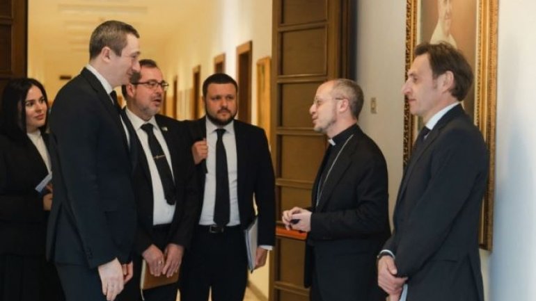 Міністр національної єдності України провів зустріч із представниками Святого Престолу