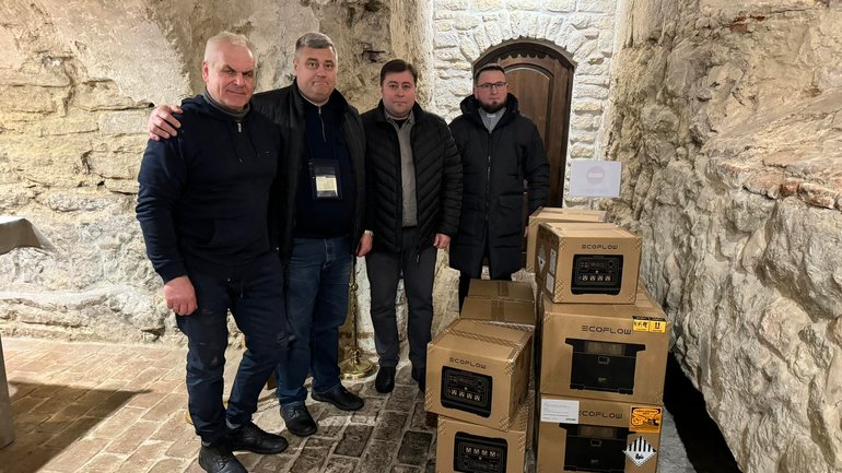 Литовська католицька громада передала українським військовим подарунок на понад 10 тисяч євро
