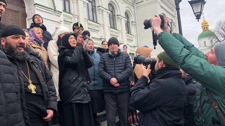 Петиція із закликом не виселяти з Києво-Печерської лаври ченців УПЦ не набрала необхідних голосів