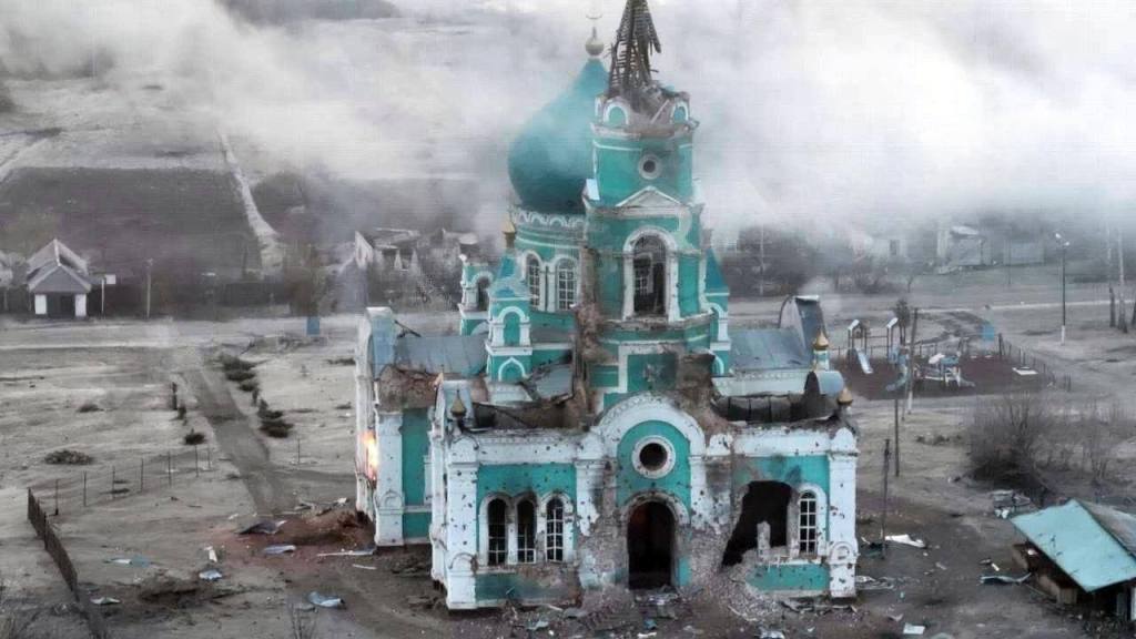 Російська армія розбомбила храм РПЦ в Білогородській області