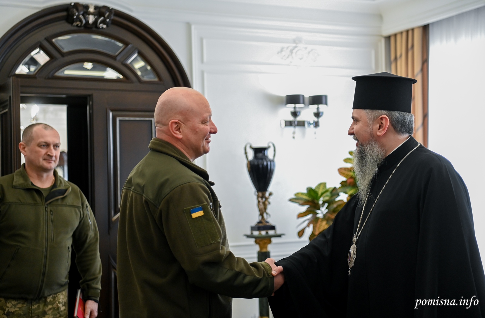 Предстоятель зустрівся з Командувачем об’єднаних сил ЗСУ
