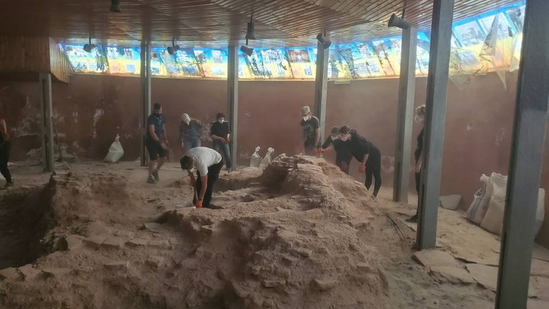 У Києві відкриють для туристів залишки надбрамної церкви Михайлівського Золотоверхого
