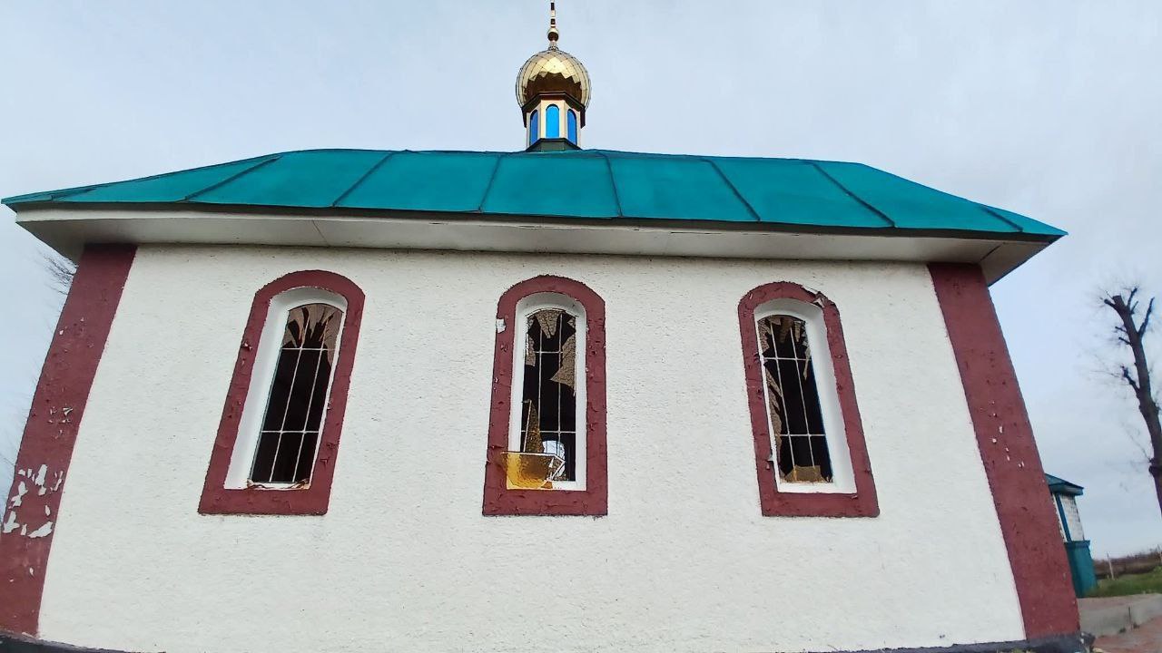 Внаслідок російського обстрілу зазнала пошкоджень храмова будівля на Ніжинщині.