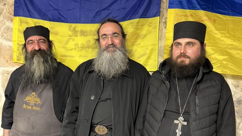 УПЦ у православному світі визнана канонічною, проте виключно як підрозділ Московського Патріархату, — болгарський архимандрит