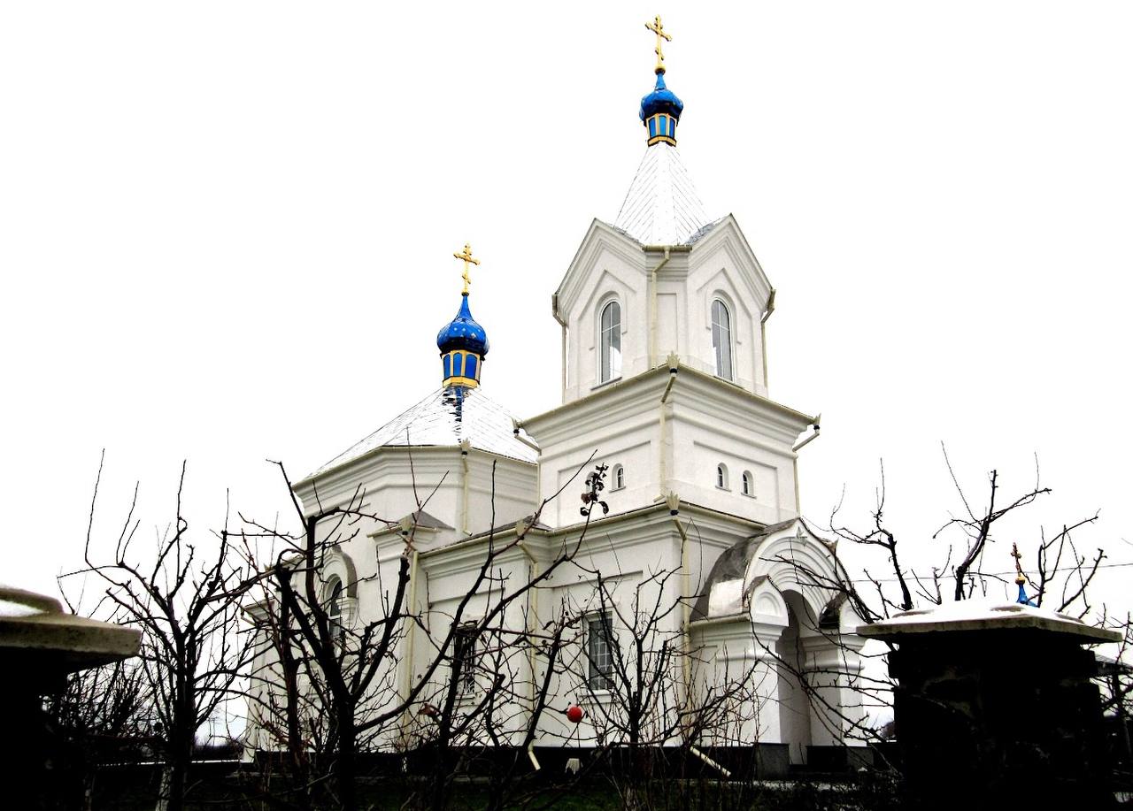 УПЦ заявила, що представники влади "захопили храм в селі Пилипи"