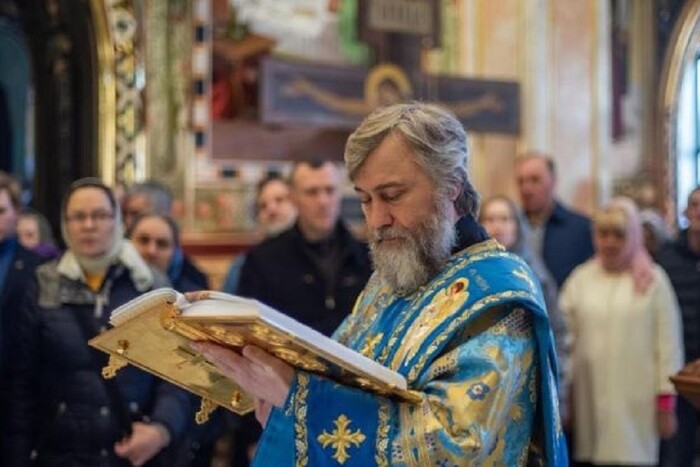 Новинський з-за кордону побачив, як влада провокує у верхівки УПЦ «інсульти та інфаркти»