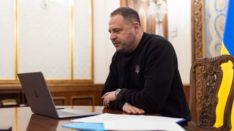 Єрмак обговорив із Державним секретарем Ватикану повернення українських дітей, яких викрала Росія