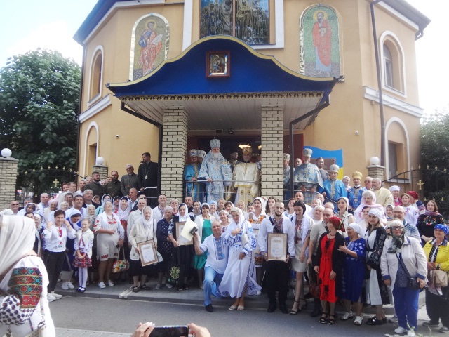 Митрополит Михаїл звершив у Вінниці освячення храму