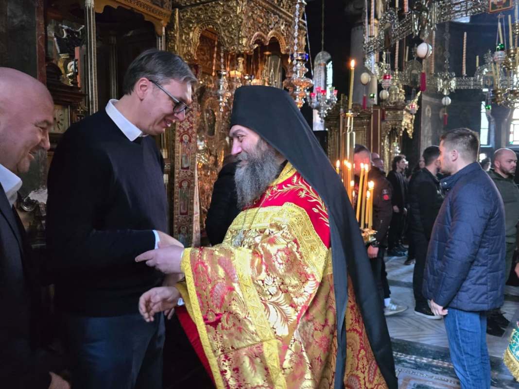 Президент Сербії Вучич святкує Різдво на горі Афон