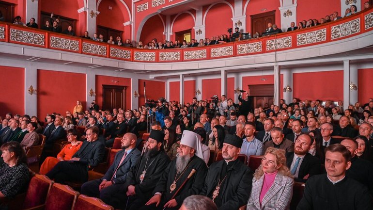 Предстоятель ПЦУ відвідав Урочисту академію з нагоди 150-річчя Чернівецького національного університету