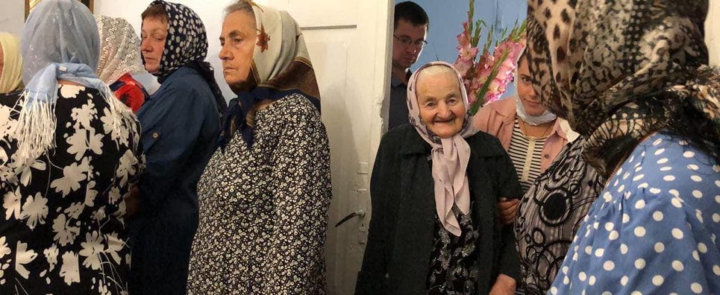 90-річна вірянка Рівненської єпархії віддала свій будинок парафії, в якої відібрали храм