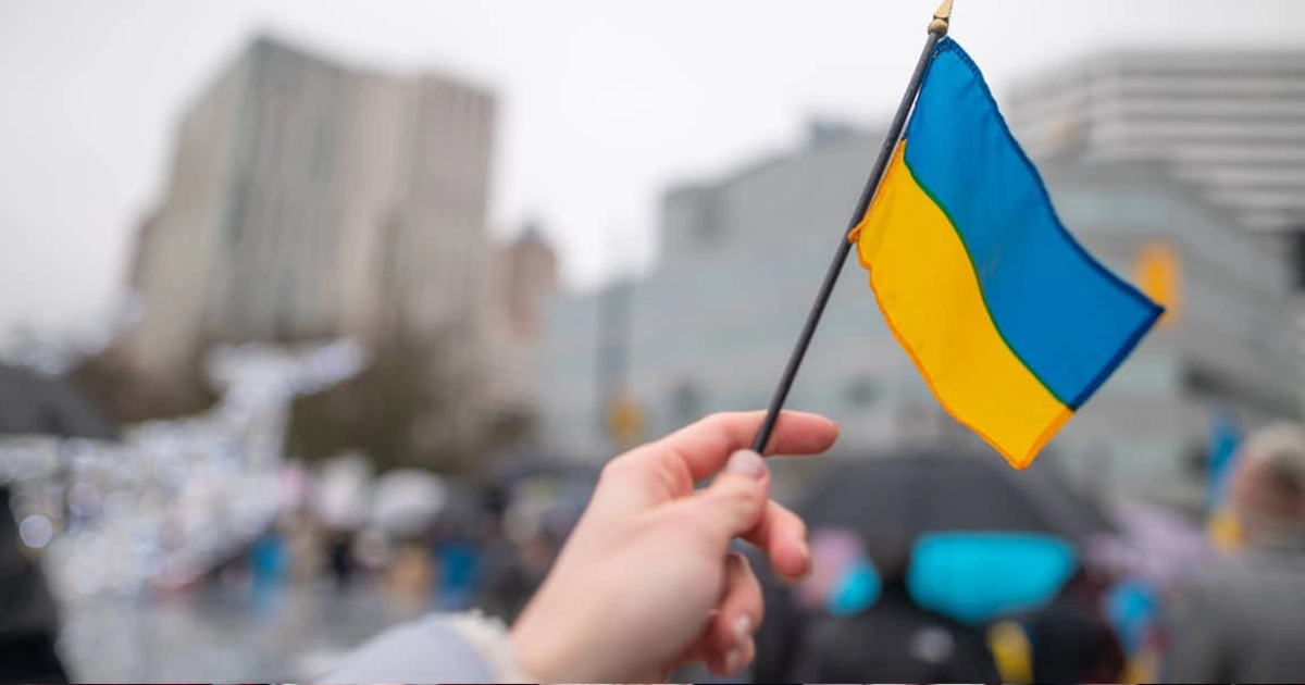 72% українців готові до заморожування фронту, але більшість відкидає виведення військ з Донбасу — опитування КМІС