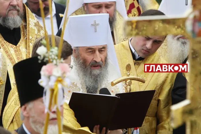 Предстоятель УПЦ Онуфрій заявив, що не має жодних інших паспортів, крім українського