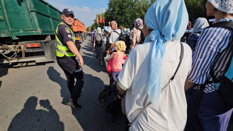 Поліція: Проща УПЦ до Почаєва незаконна, проте покарати організаторів неможливо