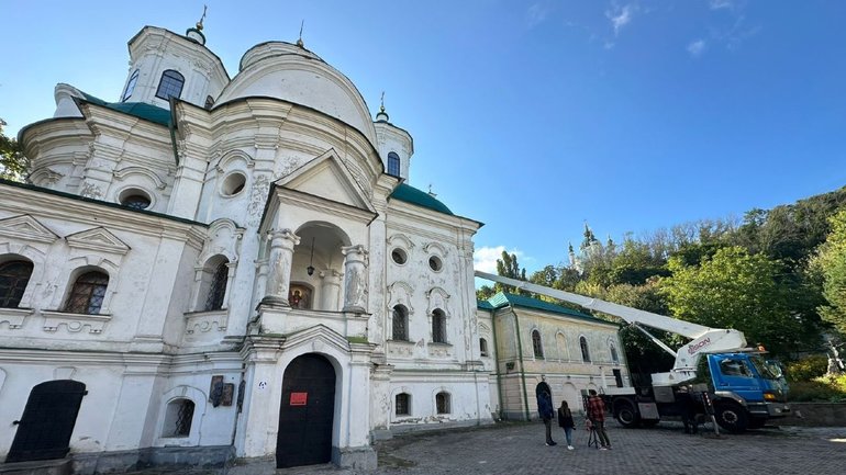 У Києві розпочали цифровізацію архітектурної пам’ятки «Покровська церква та дзвіниця»