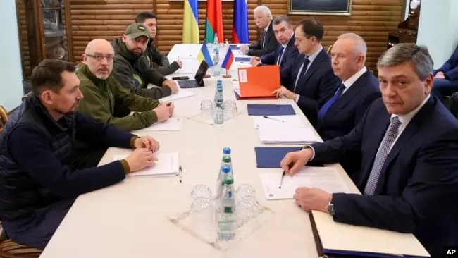 На початку вторгнення росія наполягала на відновленні всіх майнових прав для УПЦ