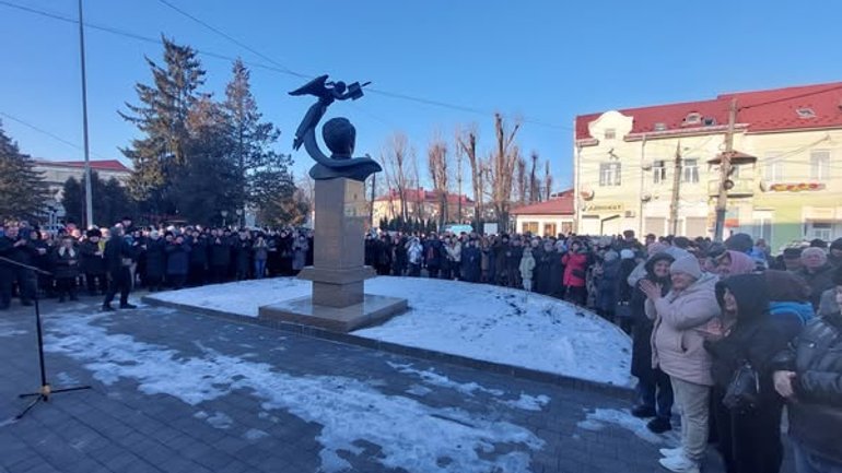 У місті Сторожинець на Буковині громади двох церков проголосували за вихід із юрисдикції УПЦ