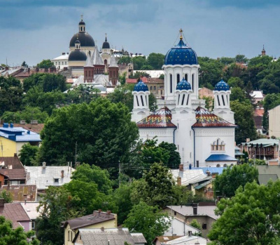 На Буковині громад ПЦУ досі вдвічі менше, ніж УПЦ – інфографіка